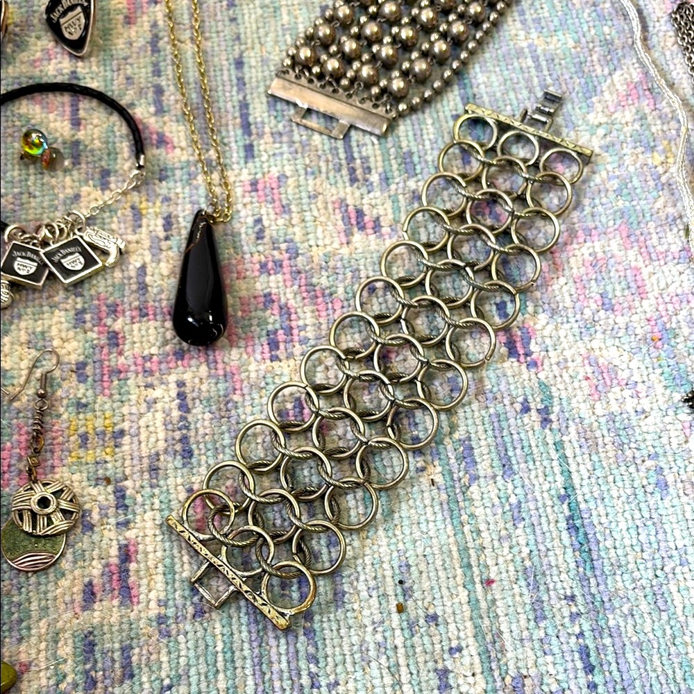 Mixed Jewelry Lot of Vintage, Alex & Ani ,Urban outfitters and more - Picture 8 of 16